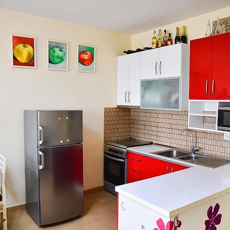 White Sea View Apartment Velipojë Zewnętrze zdjęcie