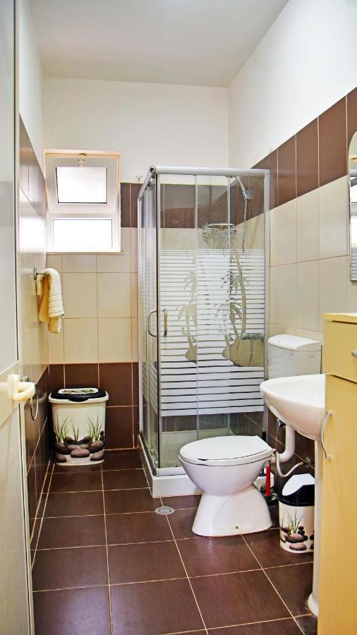 White Sea View Apartment Velipojë Zewnętrze zdjęcie