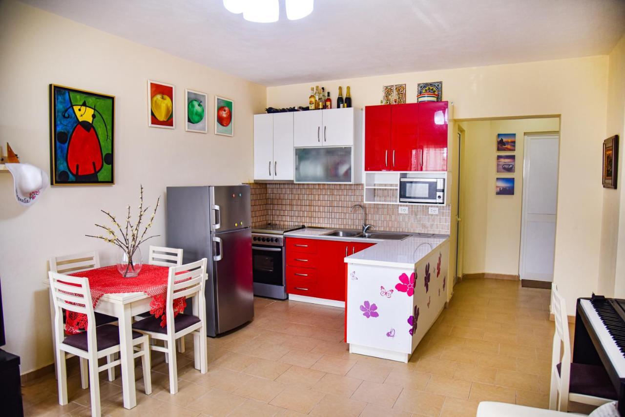 White Sea View Apartment Velipojë Zewnętrze zdjęcie